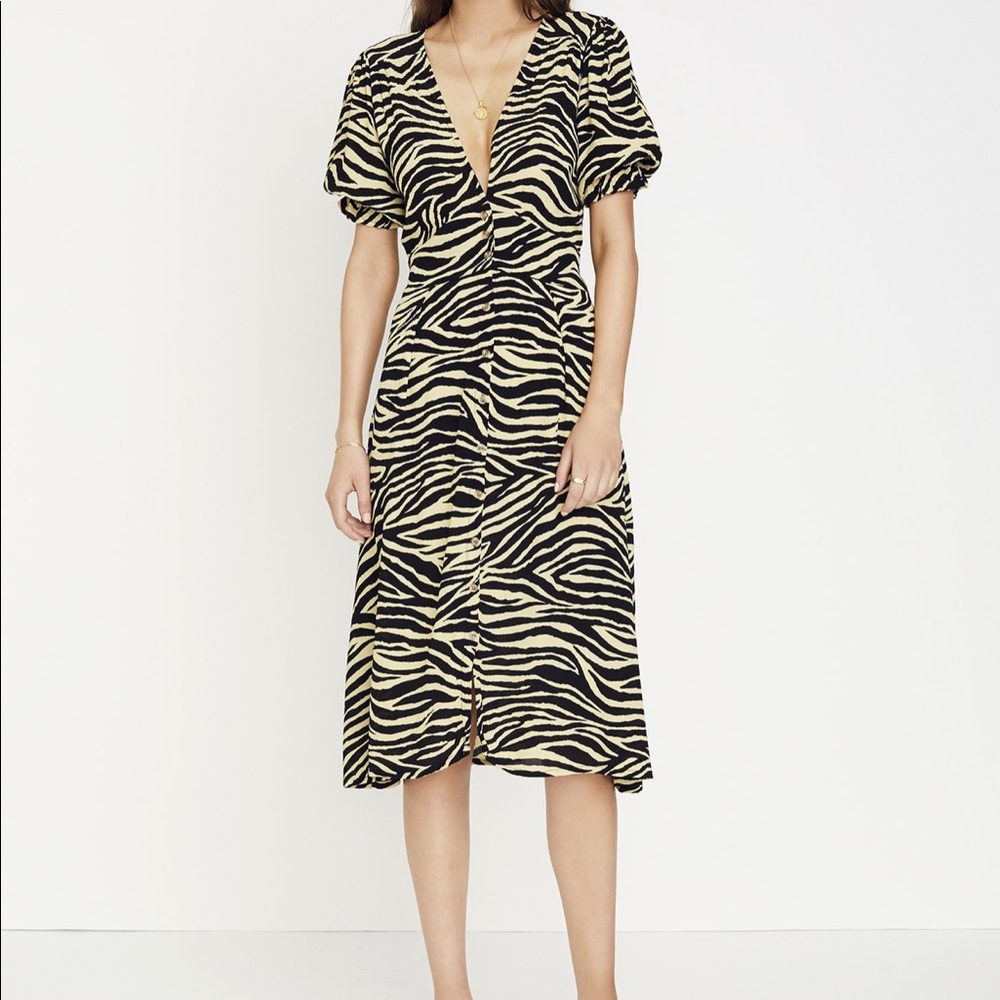 Faithfull Rafa Zebra Dress - Picture 10 of 10